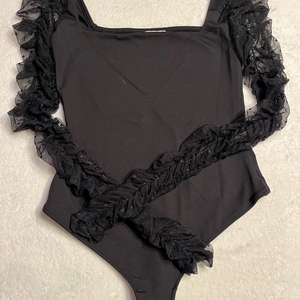 Ruffled Mesh Sleeve Square Neck Bodysuit in Black